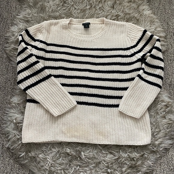 Loft Cream & Navy Striped Sweater EUC - Picture 2 of 8